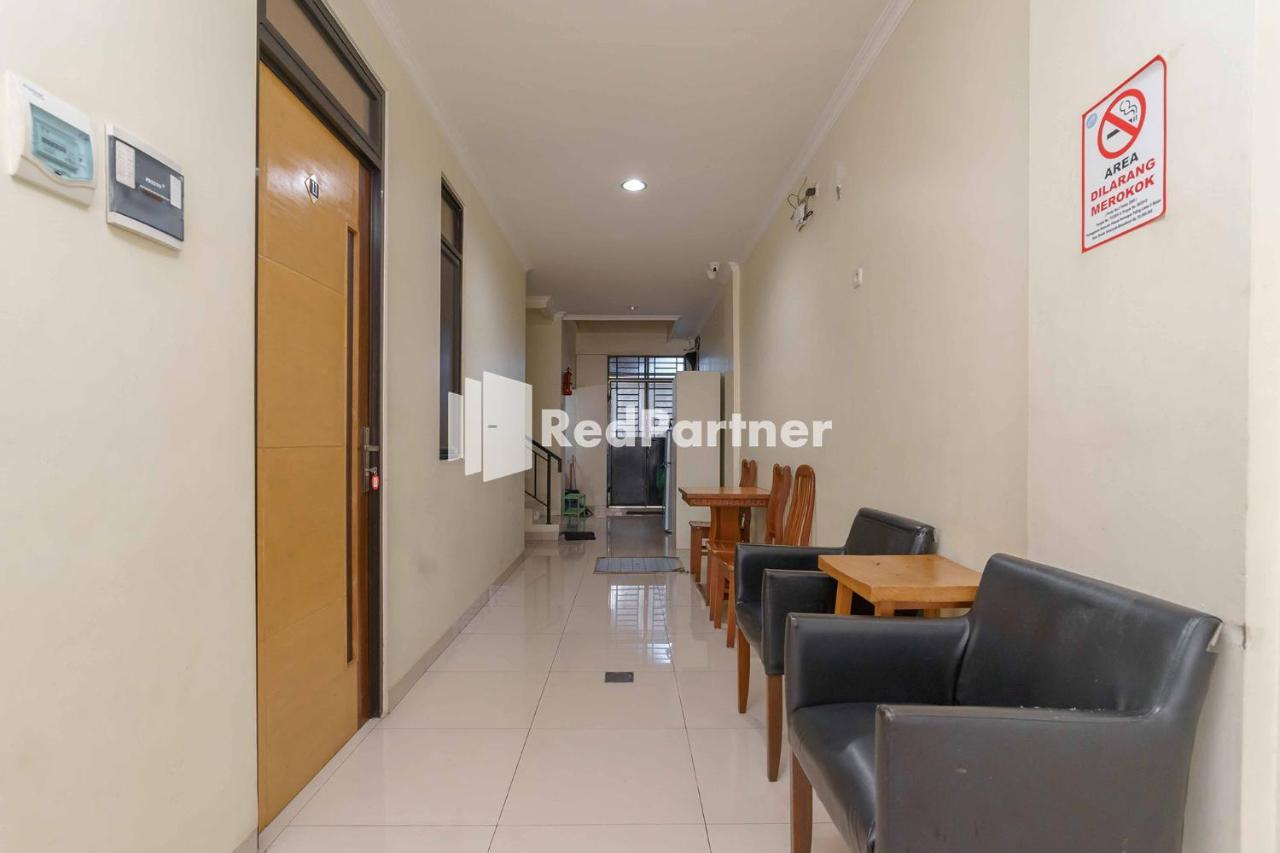 Jo Residence Syariah Redpartner Jakarta Kültér fotó